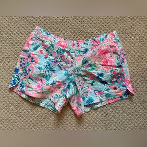 Lilly Pulitzer women’s Pink and Blue Floral Shorts size S